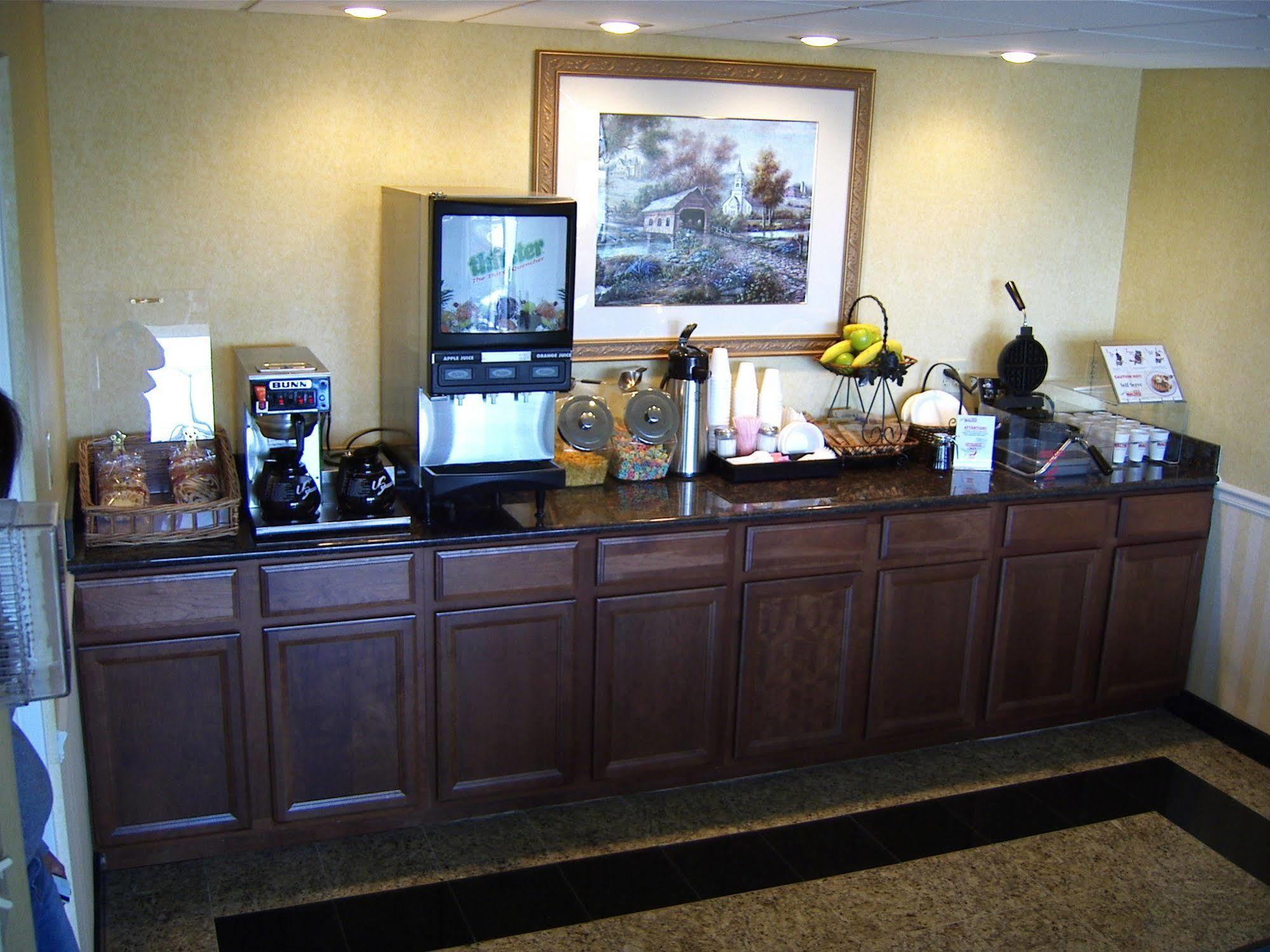 Travelers Inn & Suites سمتر المظهر الخارجي الصورة